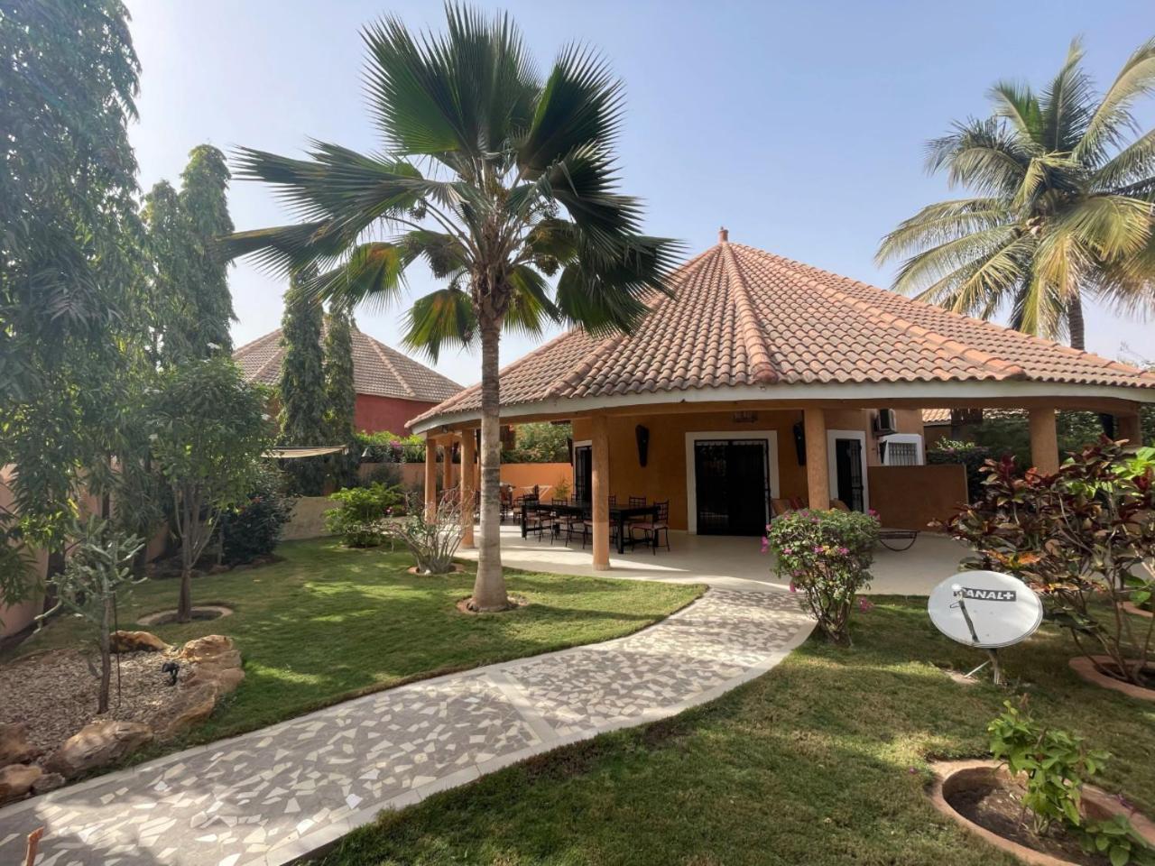 Agence Adjana Resort - Residence Du Port 3 Sali Tapé Eksteriør bilde