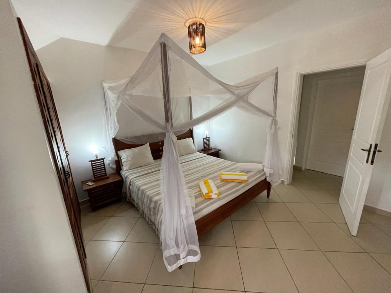 Agence Adjana Resort - Residence Du Port 3 Sali Tapé Eksteriør bilde